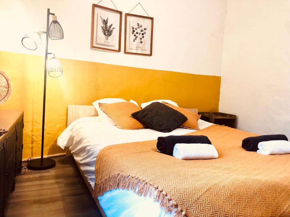 Casa Amarilla Avec Exterieur * Nimes
